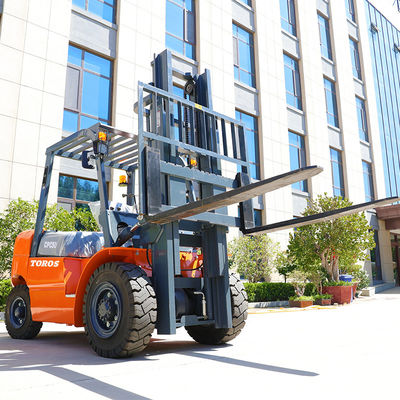 Servito di sterzo carichi pesanti Motore diesel carrello elevatore 3-6m Altezza di sollevamento